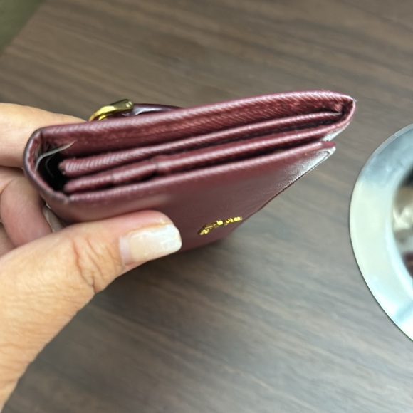 Authentic Prada Long Wallet Saphiano Leather- Burgundy Color - Picture 4 of 8